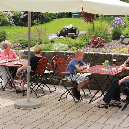 Landidyll Landhotel Liesetal Халленберг