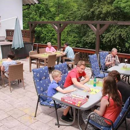Отель Landidyll Landhotel Liesetal Халленберг